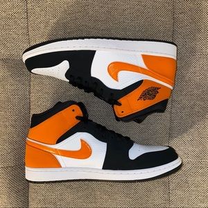 Jordan 1 mid “shattered backboard”